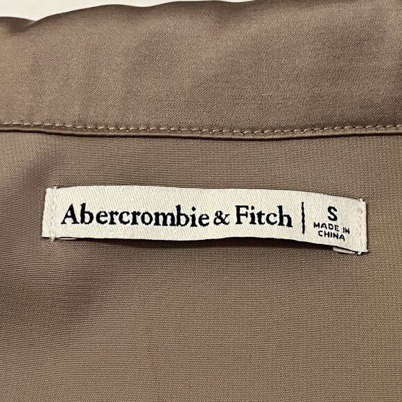 Abercrombie Fitch Satin Wrap Mini Dress Sz S Quiet Luxury Model Off-Duty Holiday - Picture 3 of 9